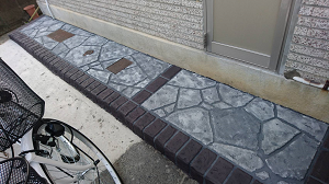 ������4b